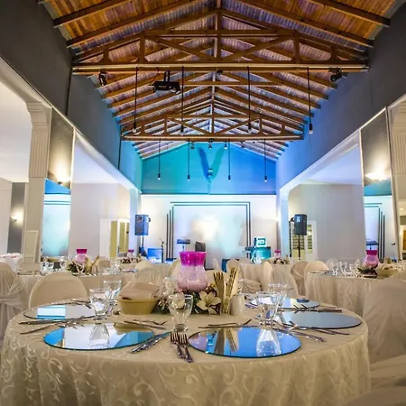 Bulut Garden 2* Kuşadası